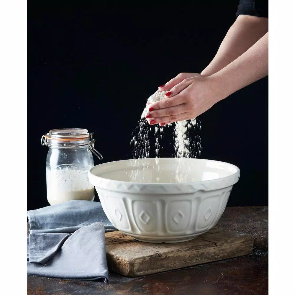 Bakeware Mason Cash S18 Color Mix 10.25 In. Cream Mixing Bowl 4 Bakeware Mason Cash S18 Color Mix 10.25 In. Cream Mixing Bowl - Image 2