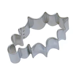Bakeware CybrTrayd 12-Piece 3.25 In. Holly Leaf Tinplated Steel Cookie Cutter And Recipe