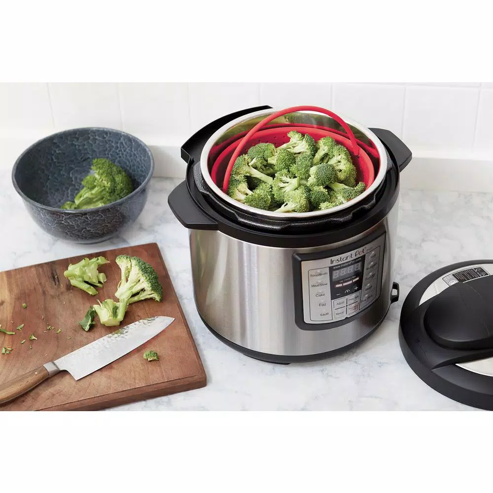 Cookware Fox Run 6 Qt. Red Collapsible Silicone Steamer Insert For Instant Pot 8 Cookware Fox Run 6 Qt. Red Collapsible Silicone Steamer Insert For Instant Pot - Image 6