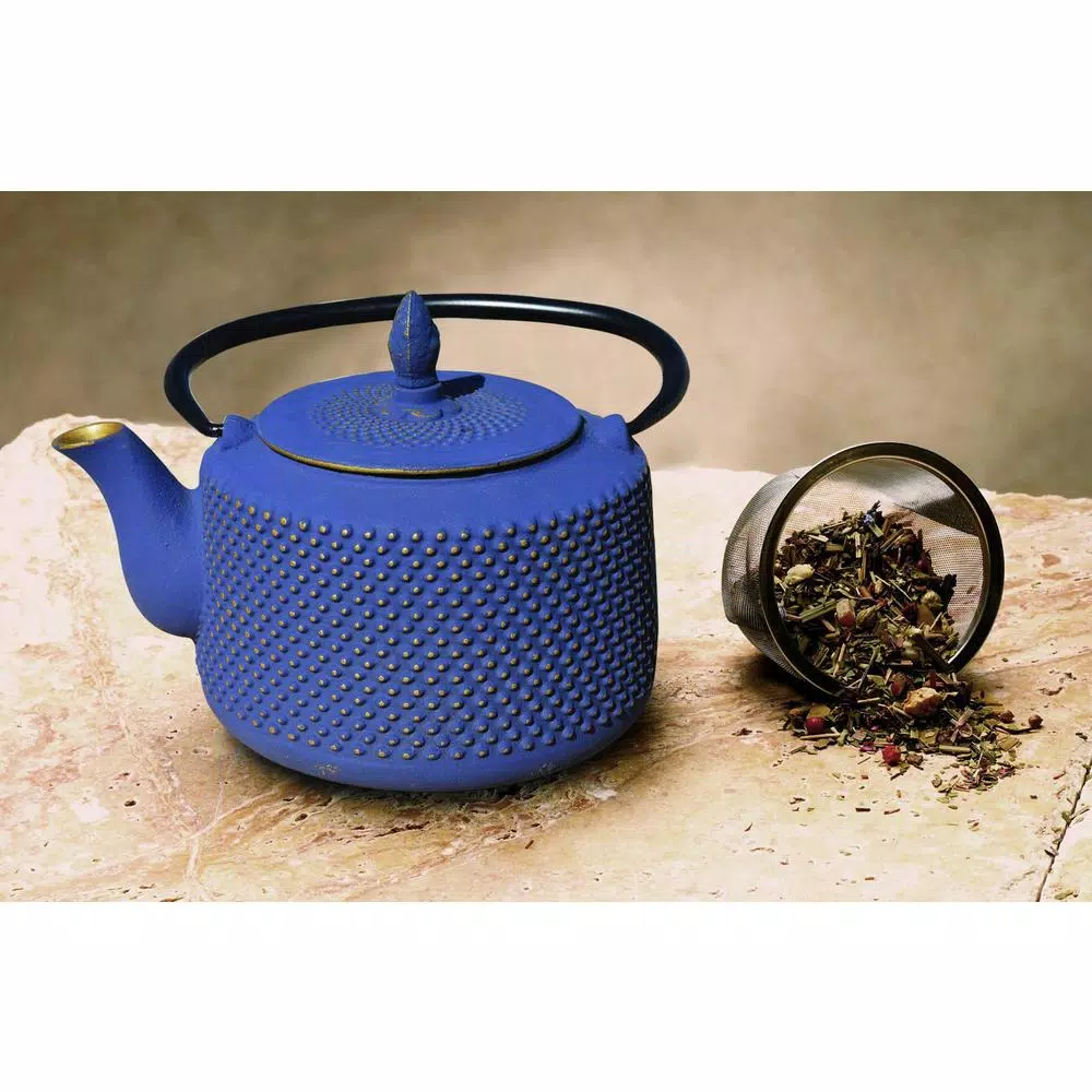 Cookware Old Dutch Matsukasa 3.5-Cup Teapot In Gold And Black 5 Cookware Old Dutch Matsukasa 3.5-Cup Teapot In Gold And Black - Image 3