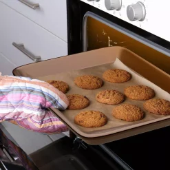 Alternative view of Bakeware NutriChef 2-Piece Steel Large And Medium Nonstick Oven Baking Sheet Set