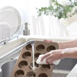 Bakeware NutriChef 2-Piece Steel Deluxe Non-Stick Cupcake Cookie Baking Sheet Set 9 Bakeware NutriChef 2-Piece Steel Deluxe Non-Stick Cupcake Cookie Baking Sheet Set -Weston Shop gold nutrichef bakeware sets nc2trcp3 4f 1000