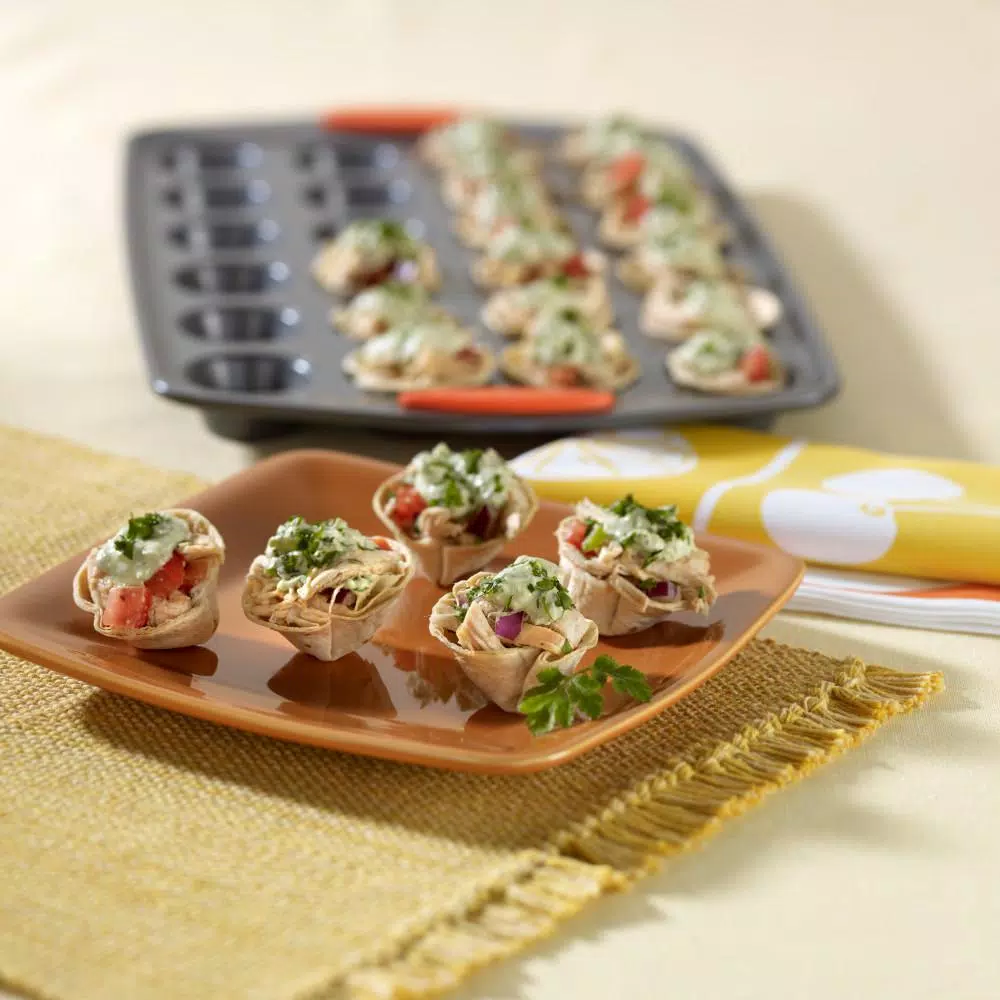 Bakeware Rachael Ray Oven Lovin’ Mini Cupcake Pan 6 Bakeware Rachael Ray Oven Lovin’ Mini Cupcake Pan - Image 4