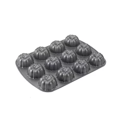 Bakeware Nordic Ware Fluted Brownie Pan